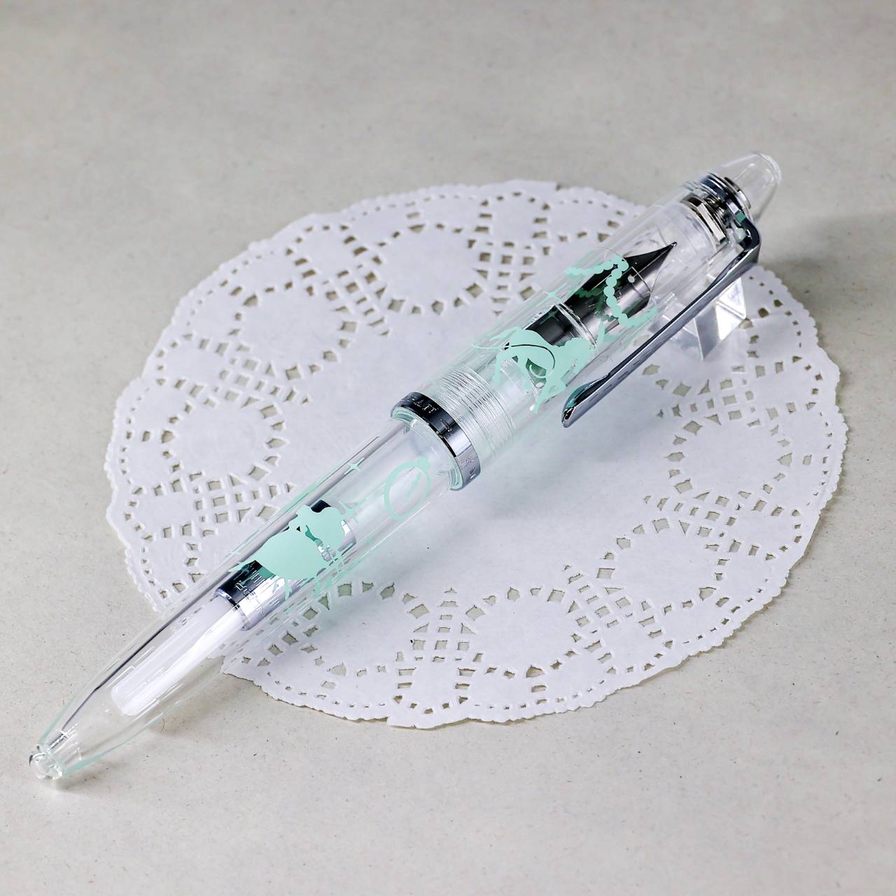 BUNGUBOX Original Fountain Pen - Cinderella's Slipper - Mint Green & Silver