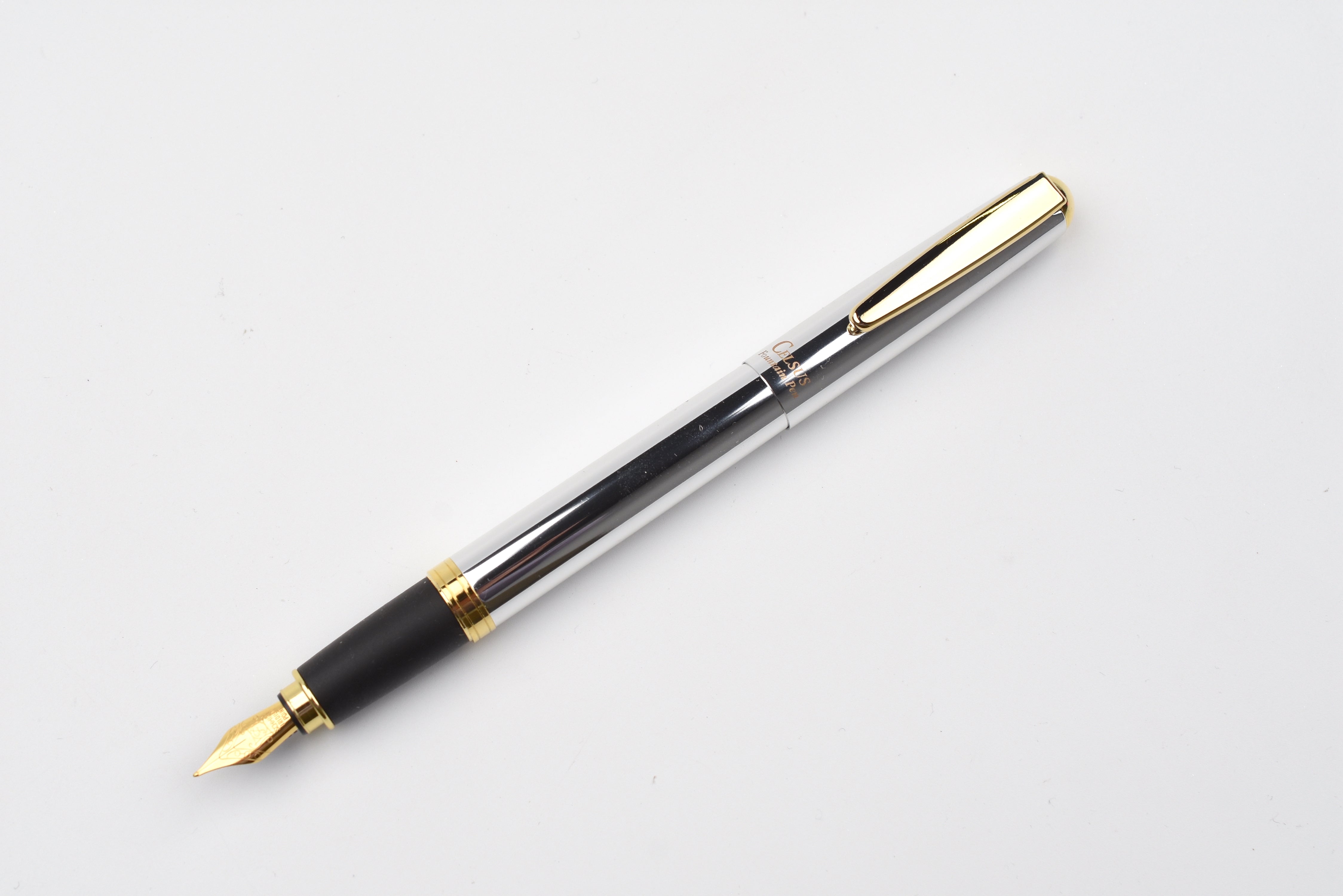 Ohto Celcius Fountain Pen