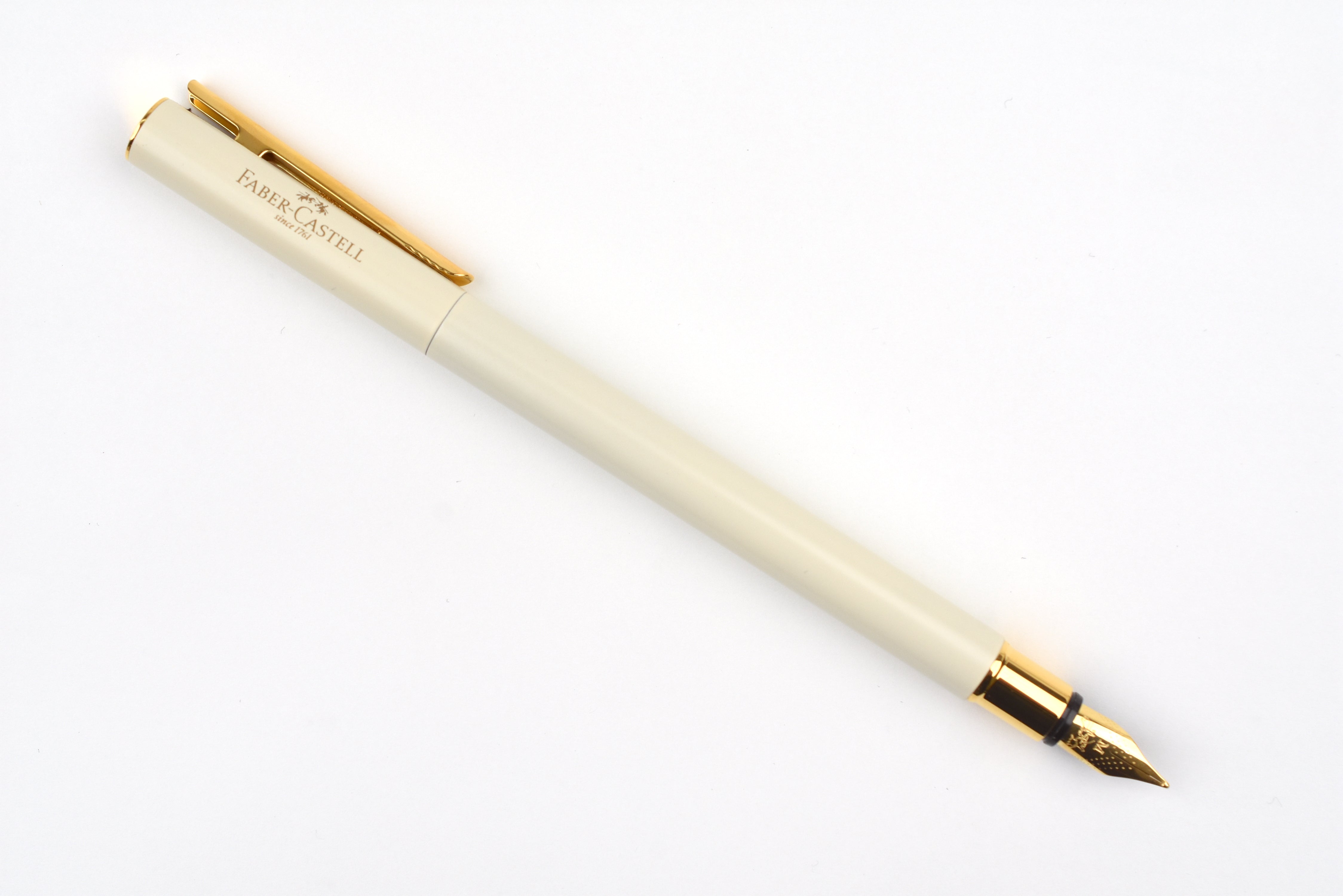 Faber-Castell - Design Neo Slim Gold Fountain Pen - Marshmallow - Limited Edition