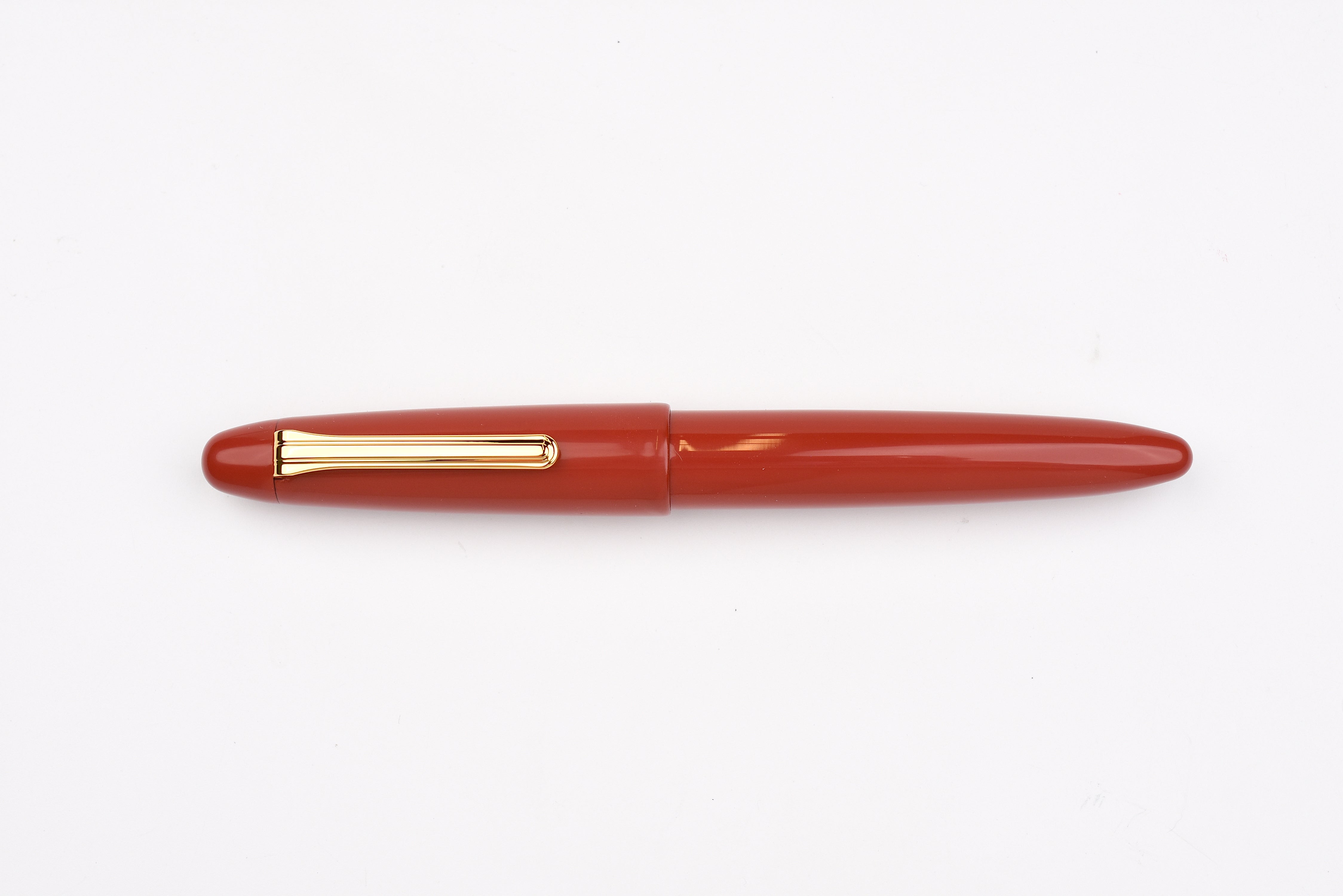 Sailor 1911 King of Pen - Color Urushi Kaga - Ebonite Fountain Pen - Cherry Red