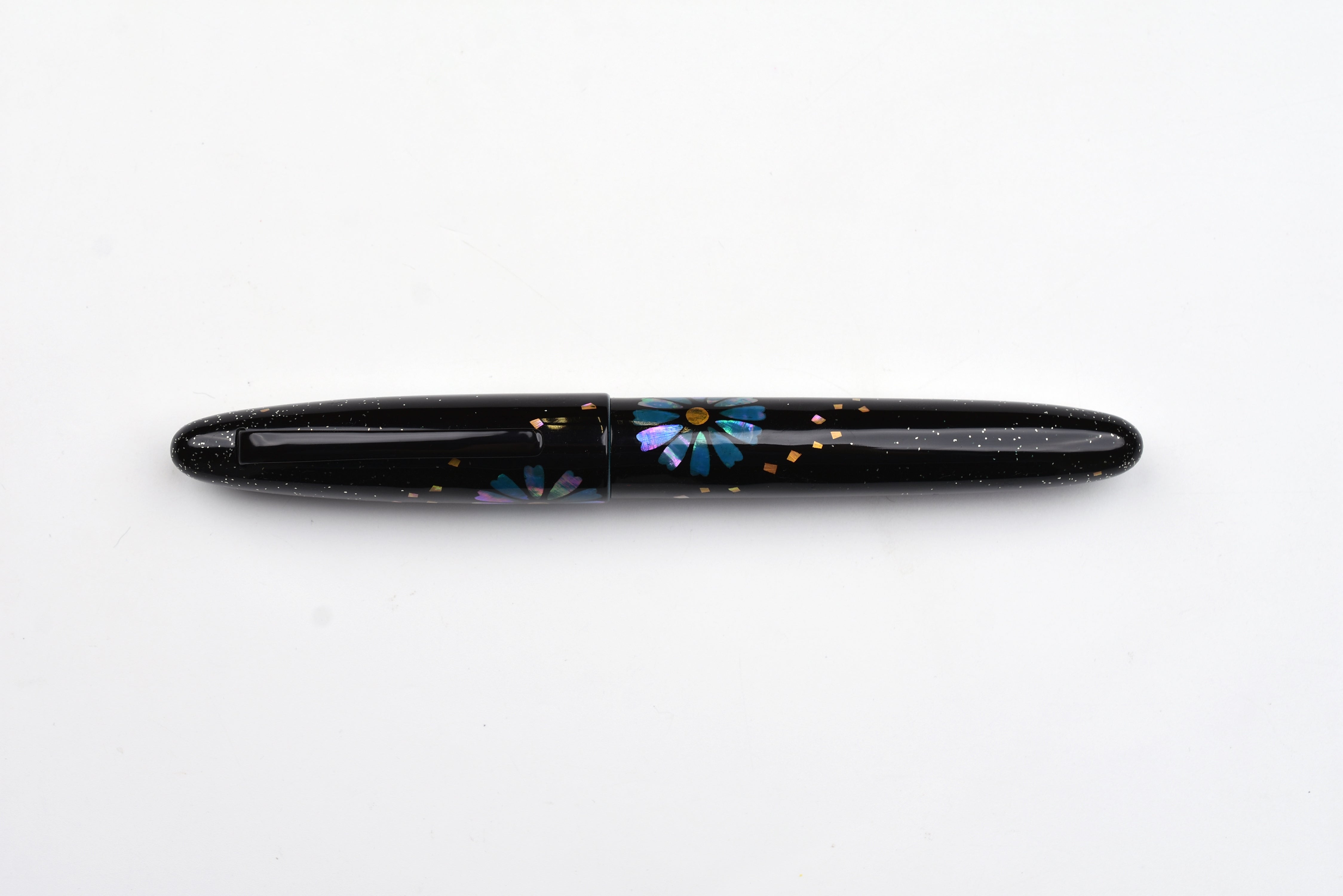 Taccia Miyabi Bon-Bori Fountain Pen - Blue Daisies - Limited Edition