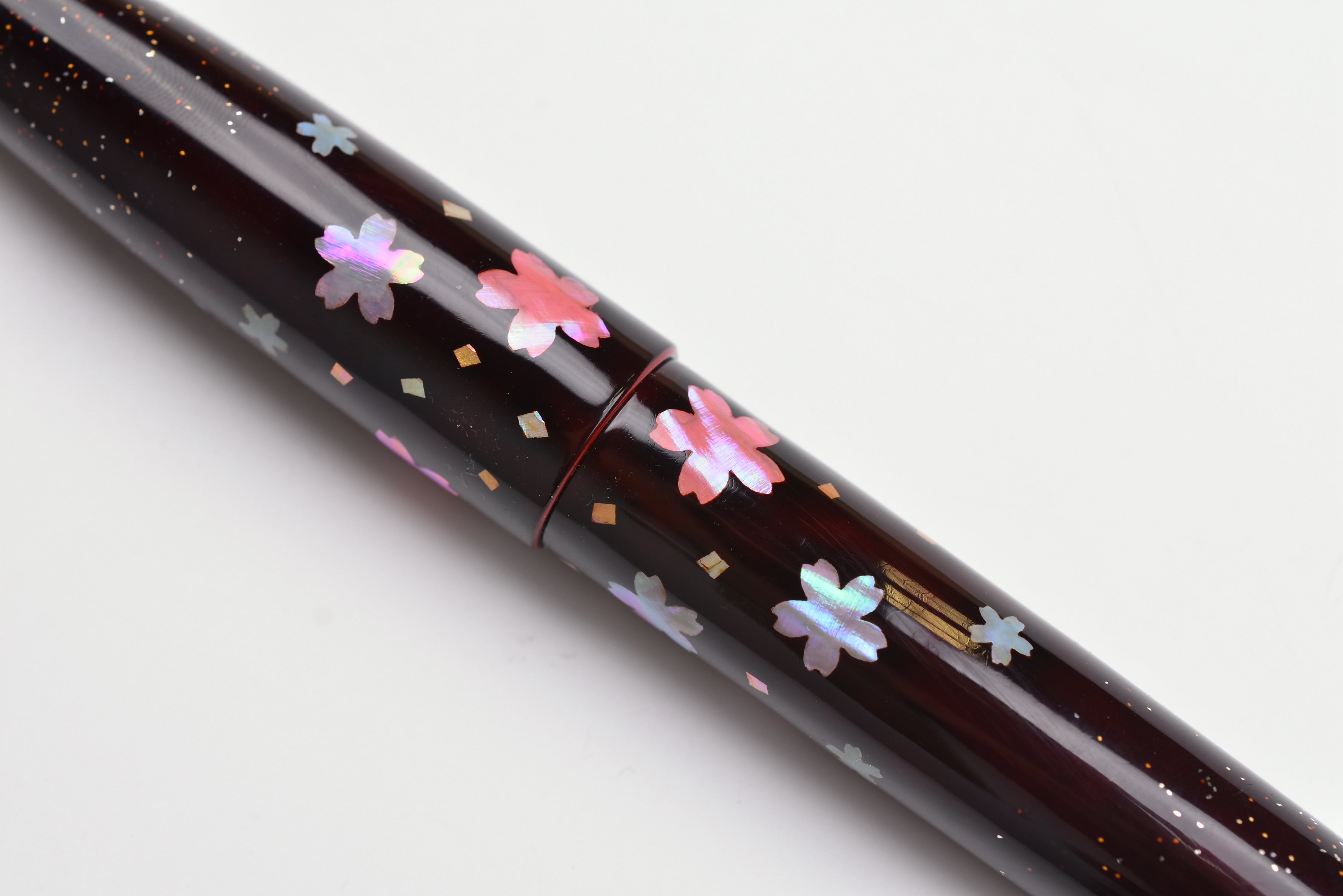 Taccia Miyabi Bon-Bori Fountain Pen - Cherry Blossoms - Limited Edition