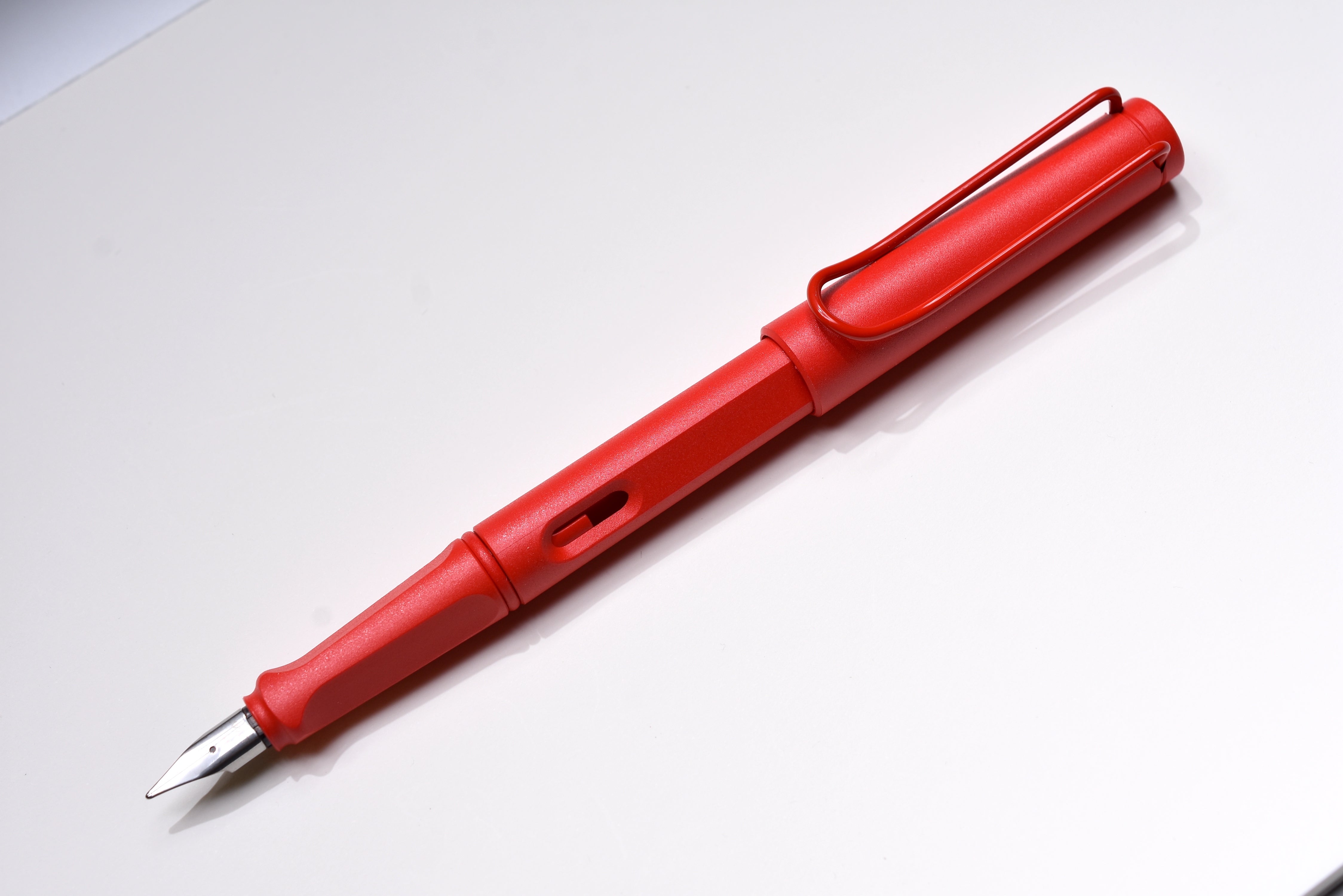 LAMY Safari Fountain Pen - Strawberry - Special Edition