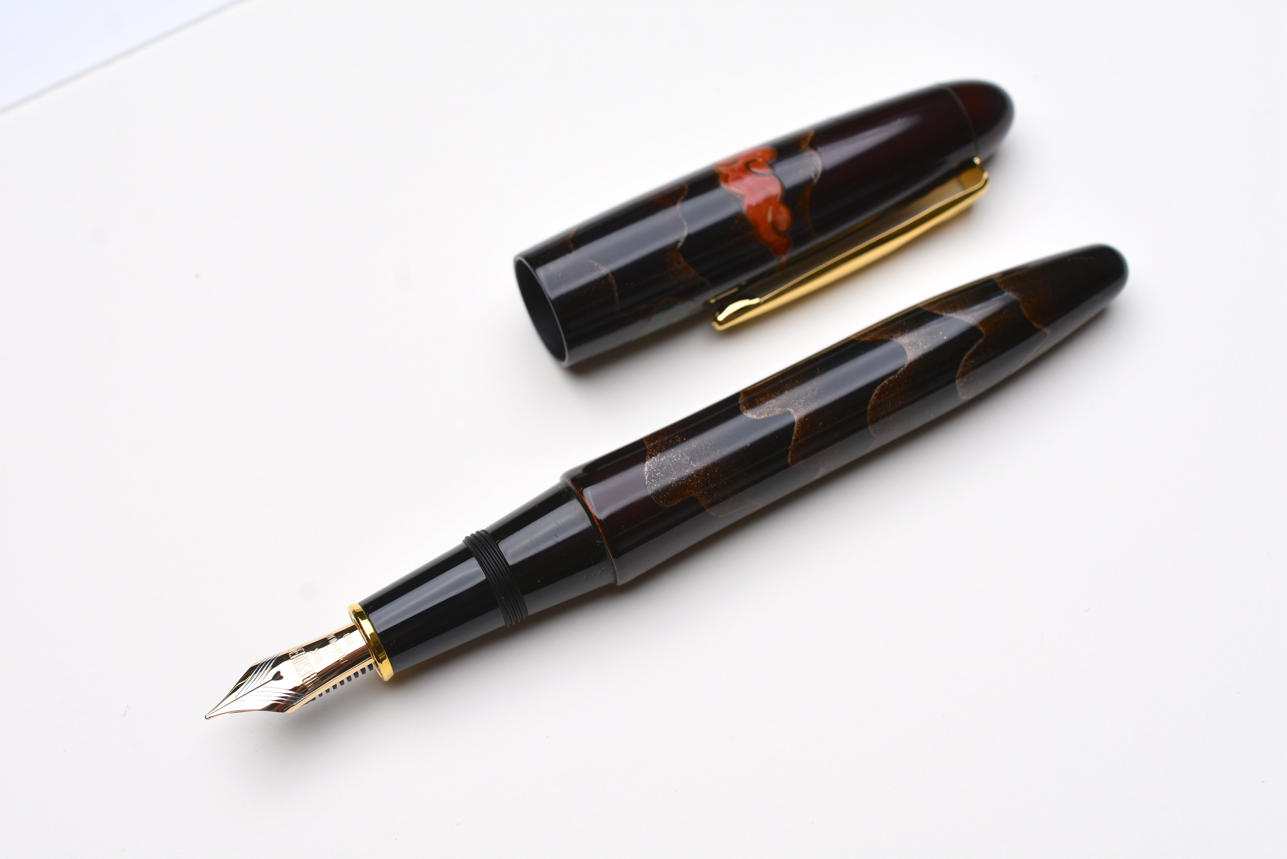 Platinum Izumo Urushi Fountain Pen - Byakudan