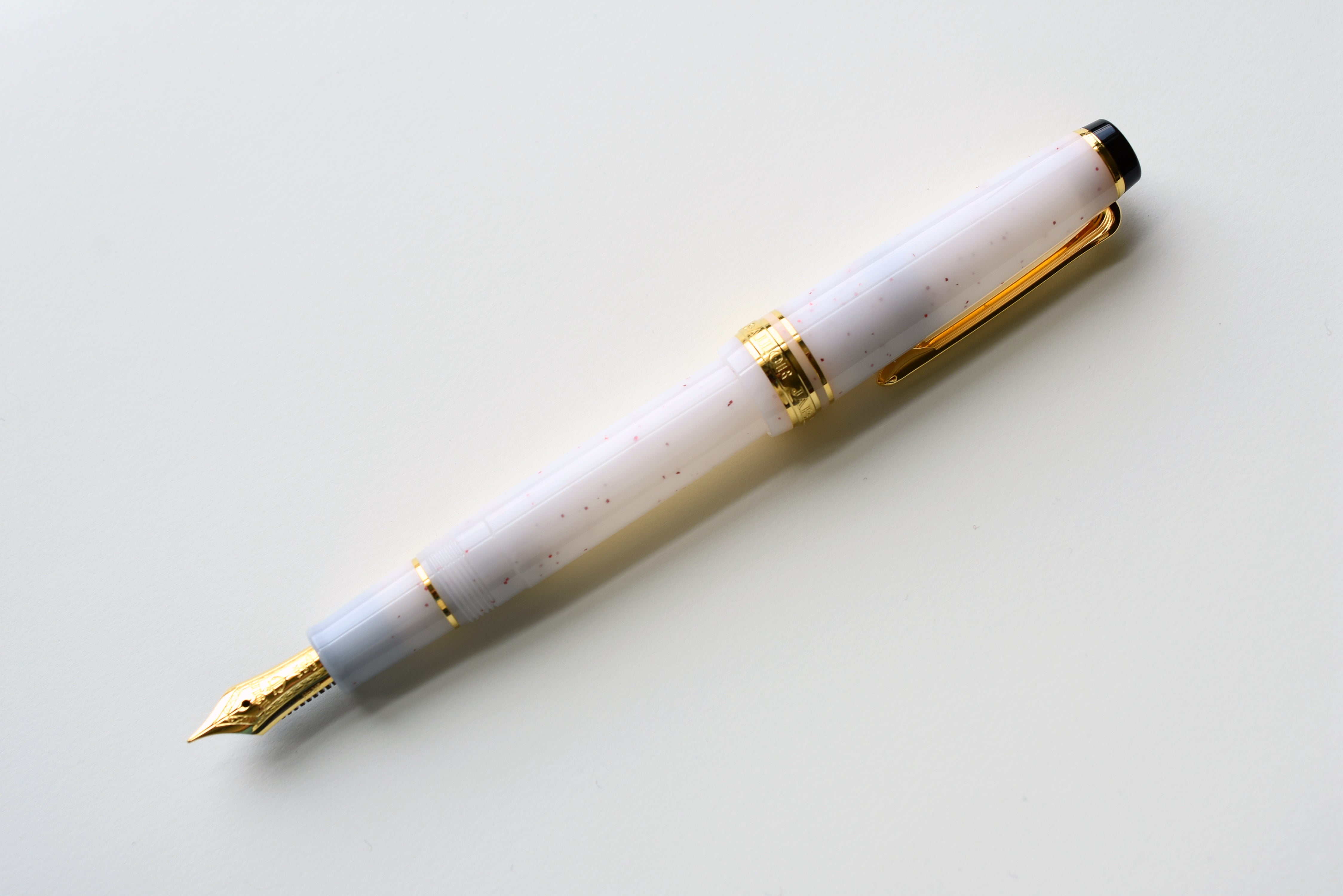 Sailor Pro Gear Slim Four Seasons - Yukitsubaki - White Lamé