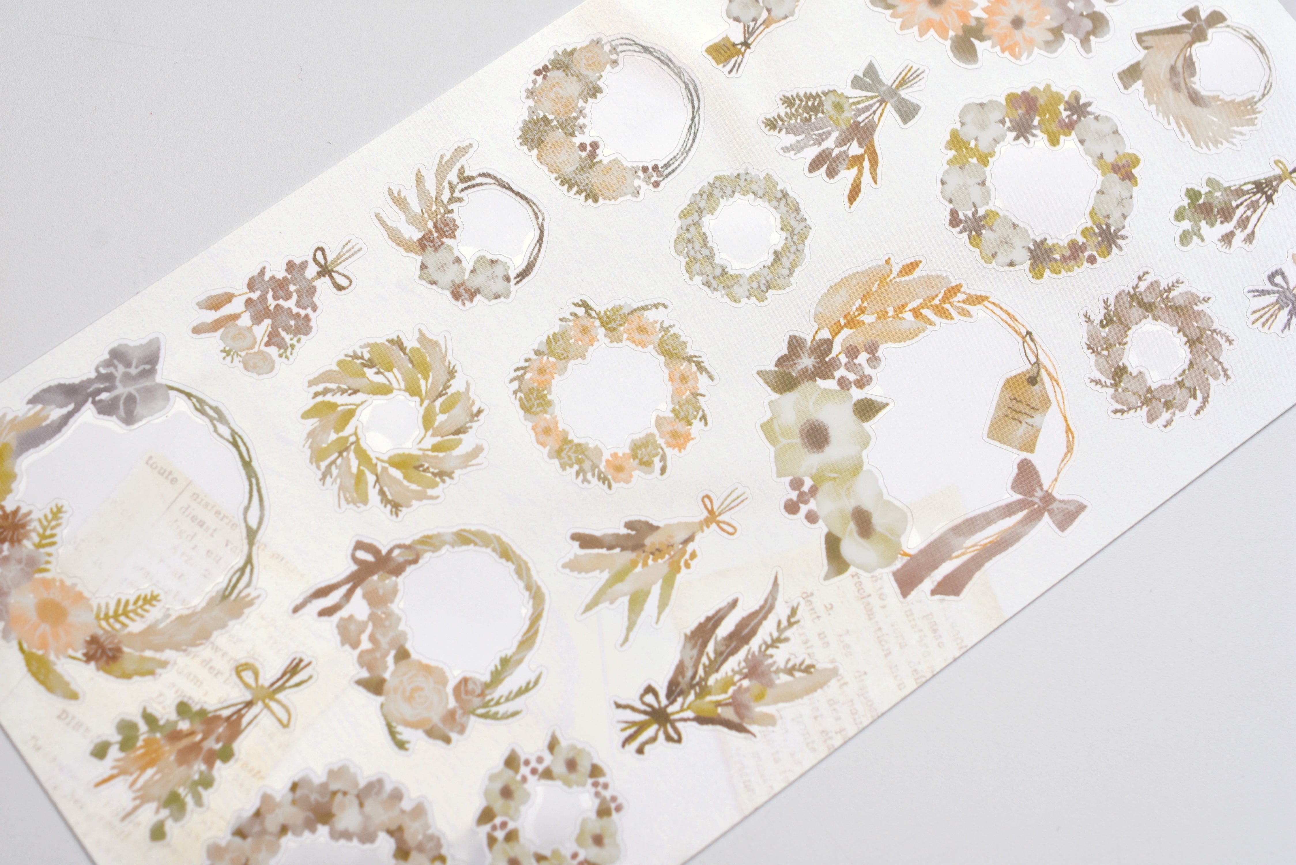 Wreath Sticker - Beige