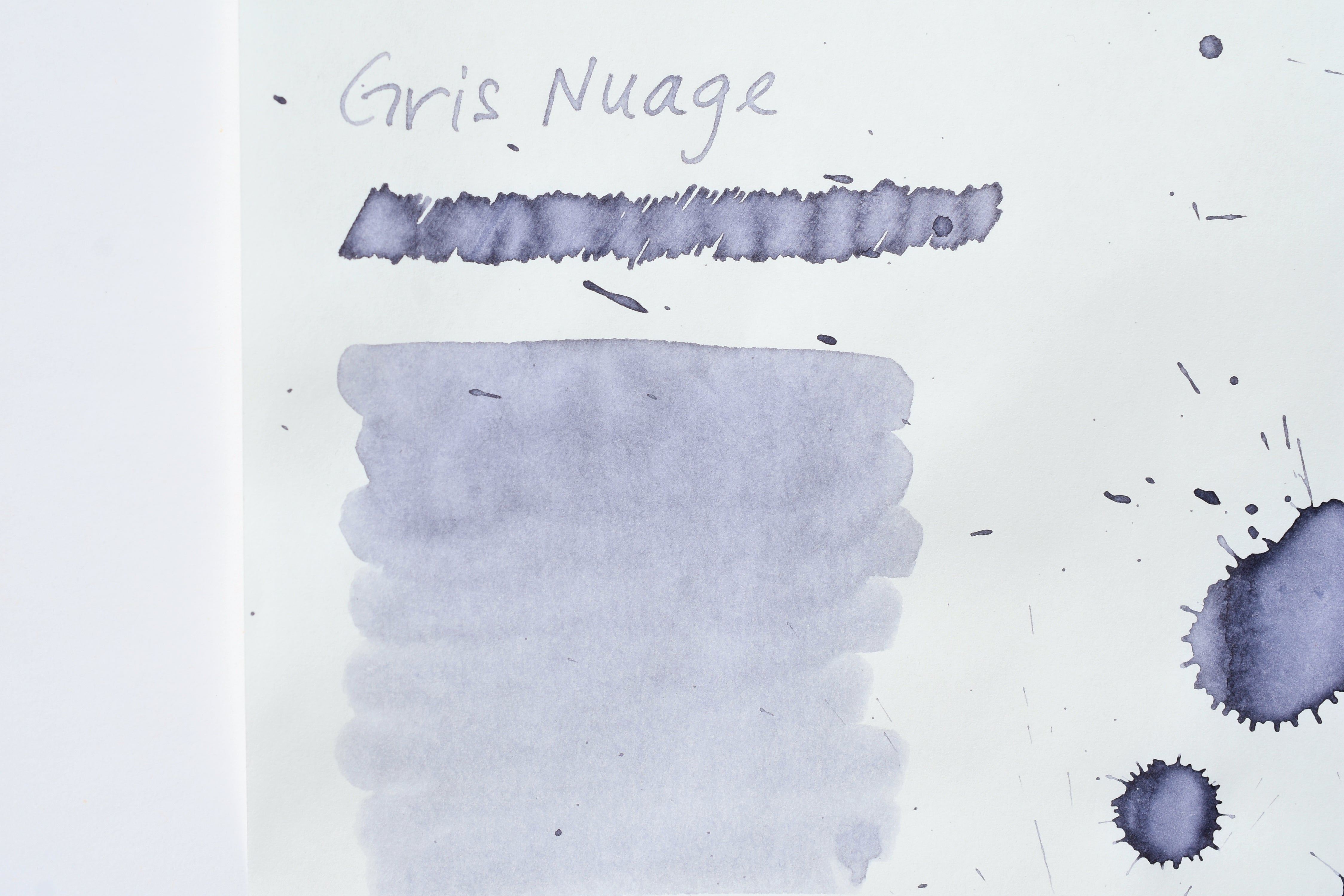 J. Herbin Ink - Gris Nuage - 10 mL