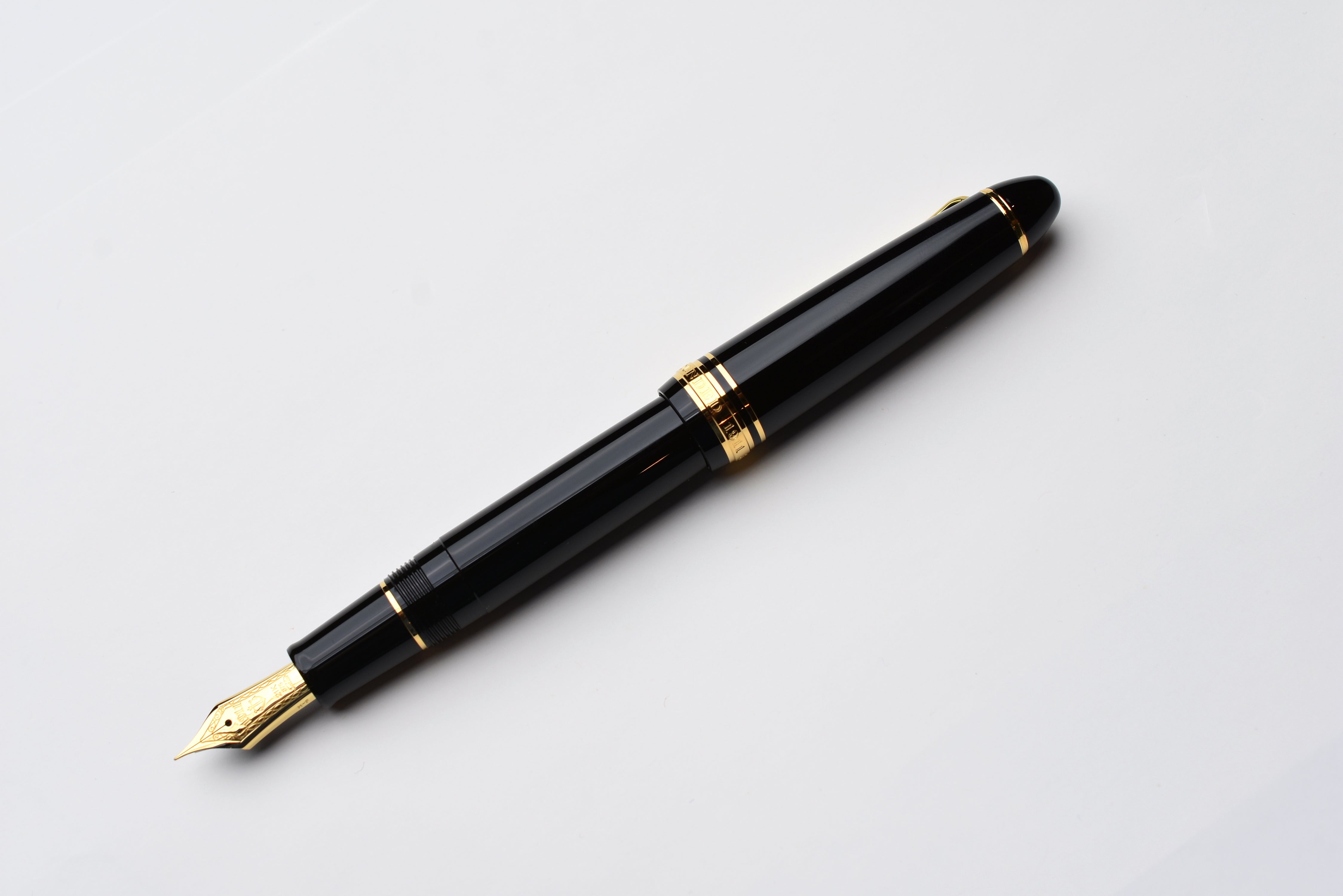 Sailor 1911 Large - Black/Gold Trim