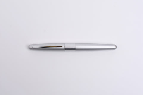 Pilot MR Metropolitan Fountain Pen - Silver Dot