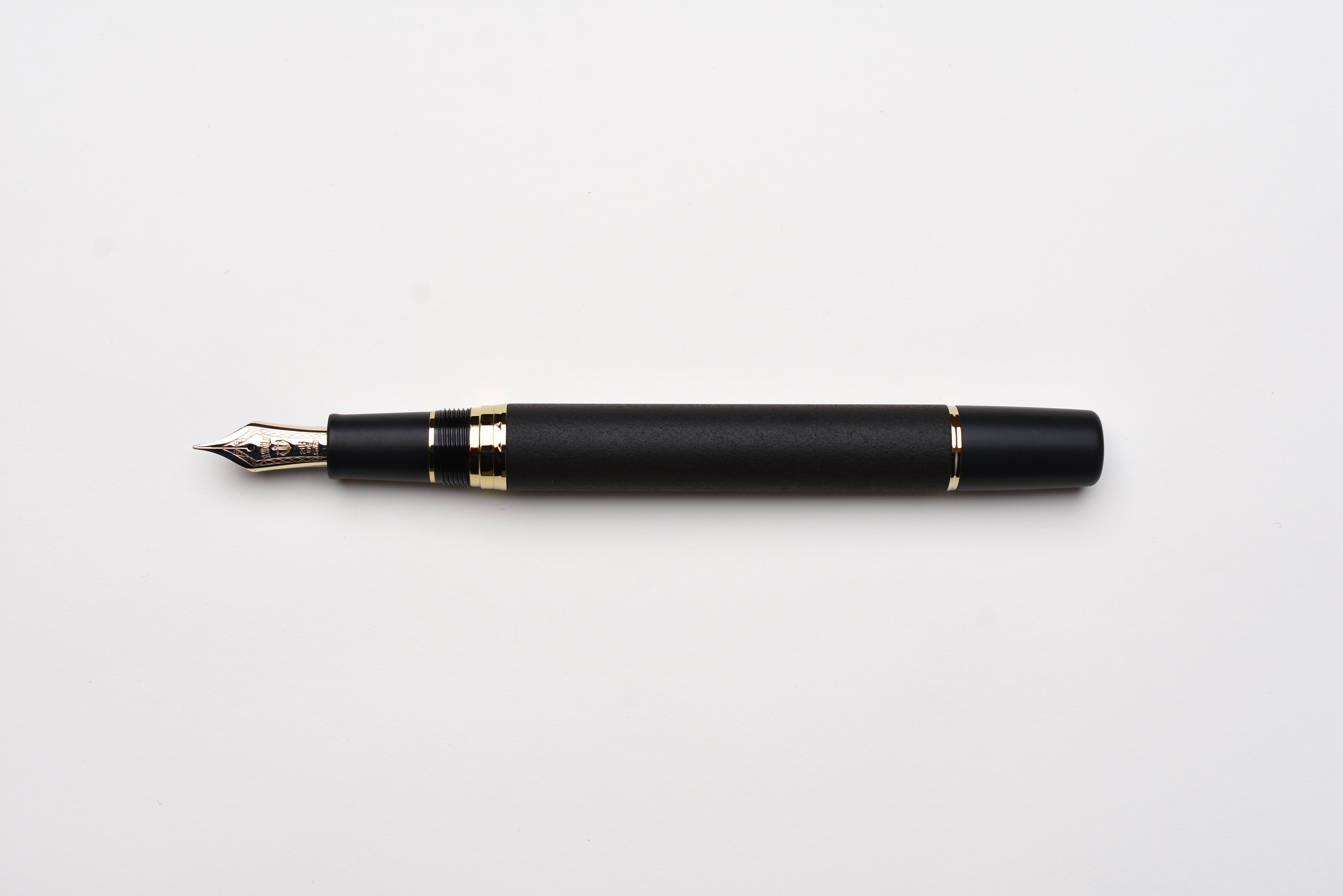 Sailor Ebonite Sculpture Fountain Pen - Yogazsumi