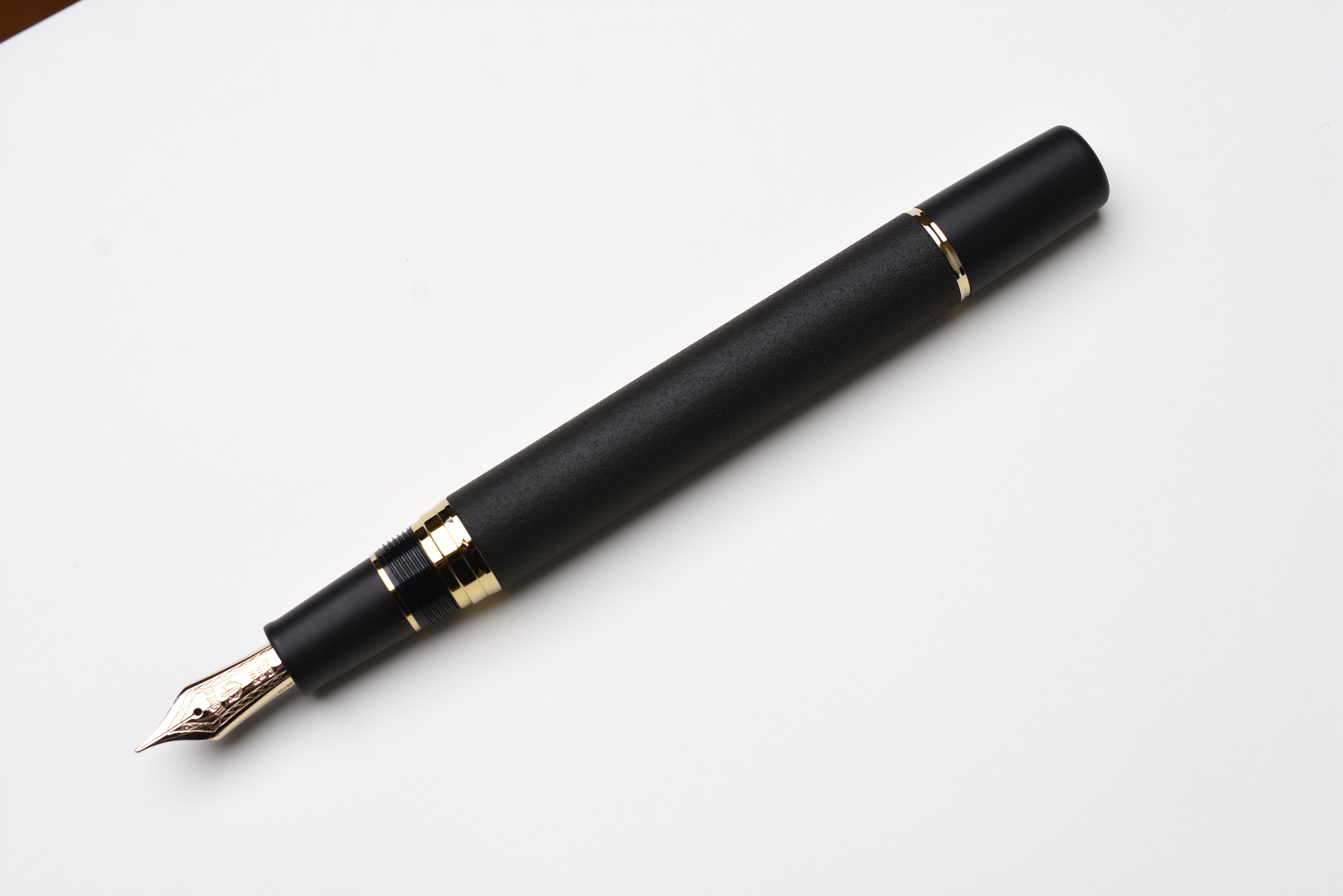 Sailor Ebonite Sculpture Fountain Pen - Yogazsumi