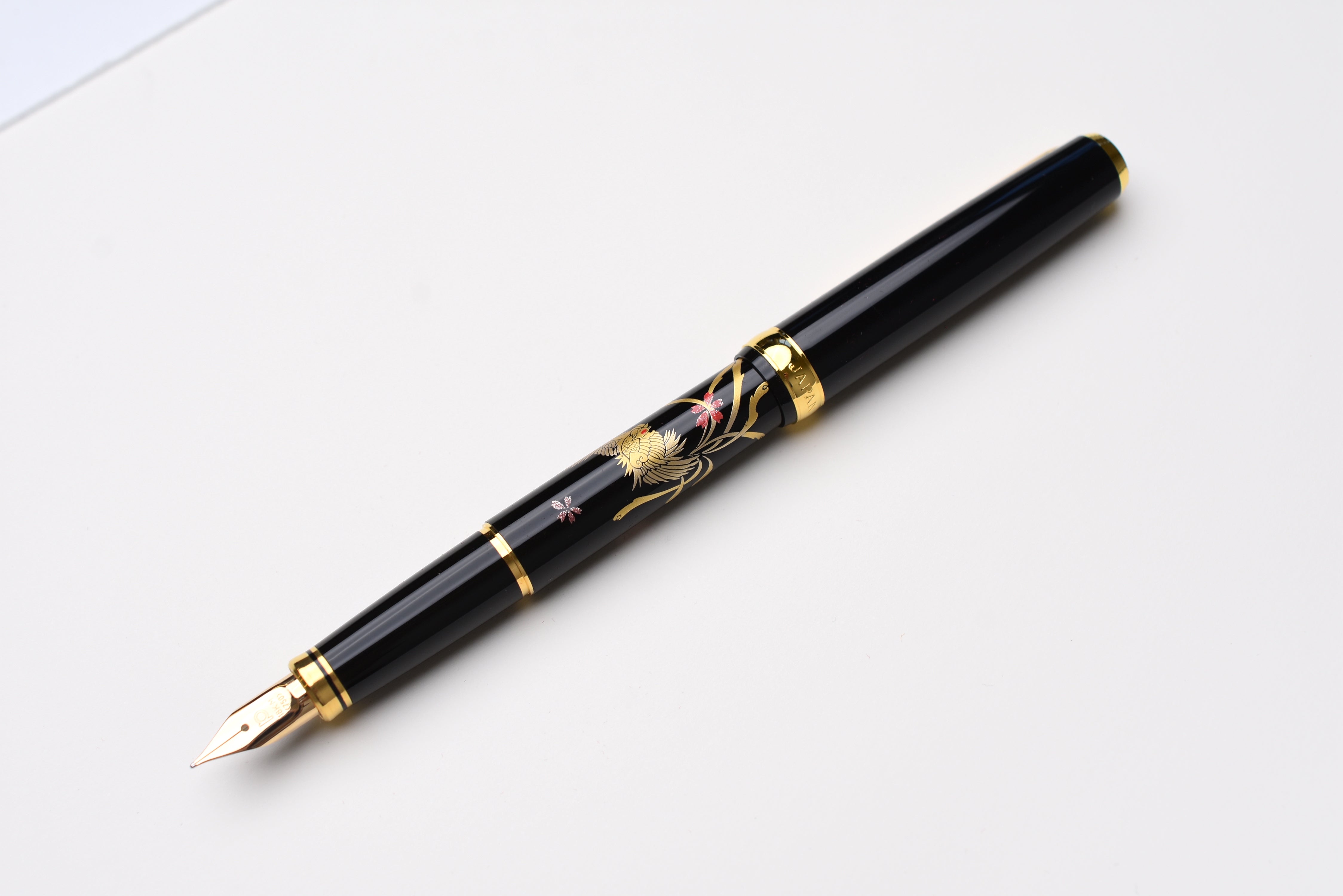 Platinum Classic Maki-e Fountain Pen - Phoenix