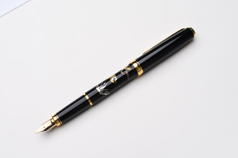 Platinum Classic Maki-e Fountain Pen - Crane & Mt. Fuji