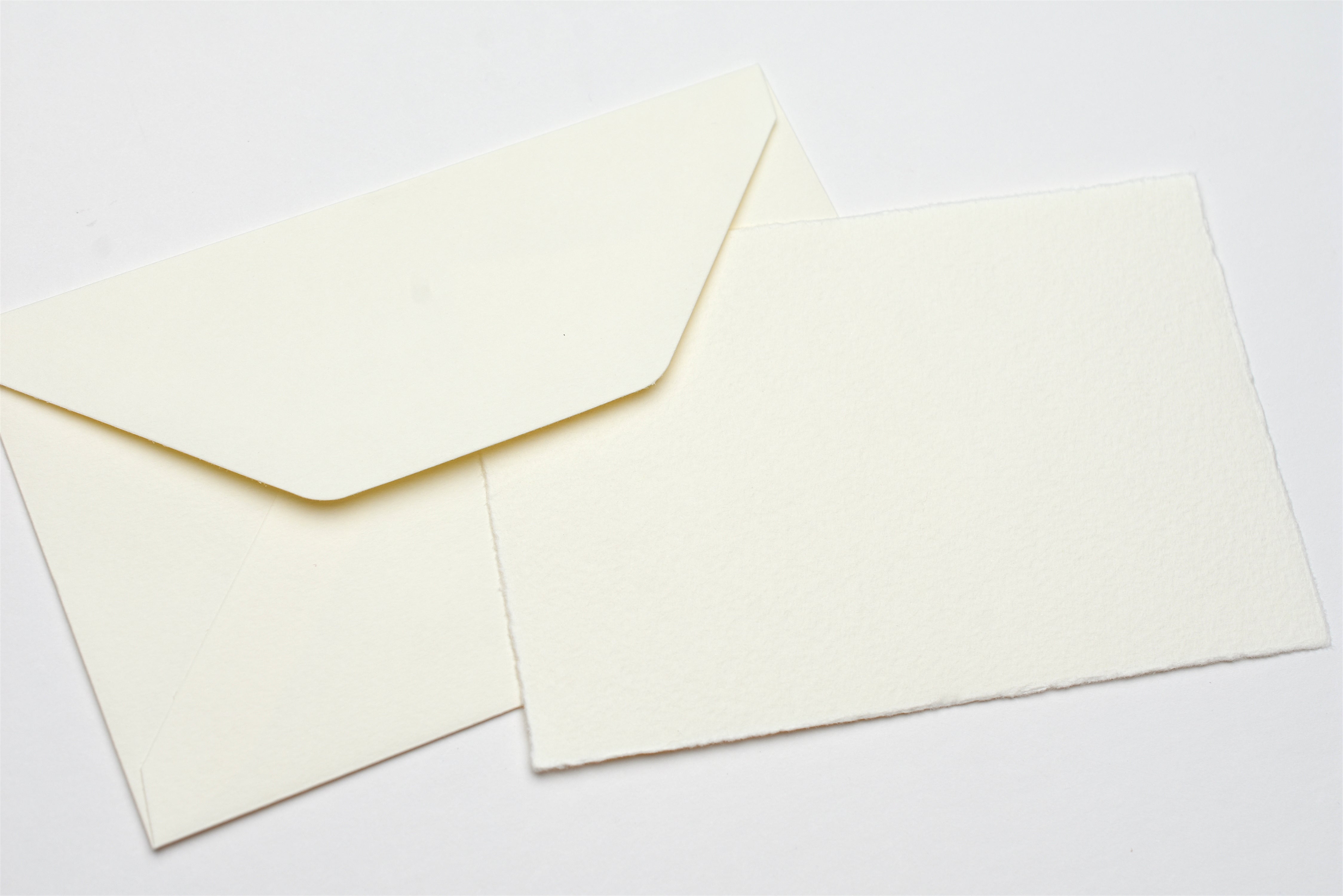 ROSSI Flat Deckled Edge Cards and Envelopes Ivory Set