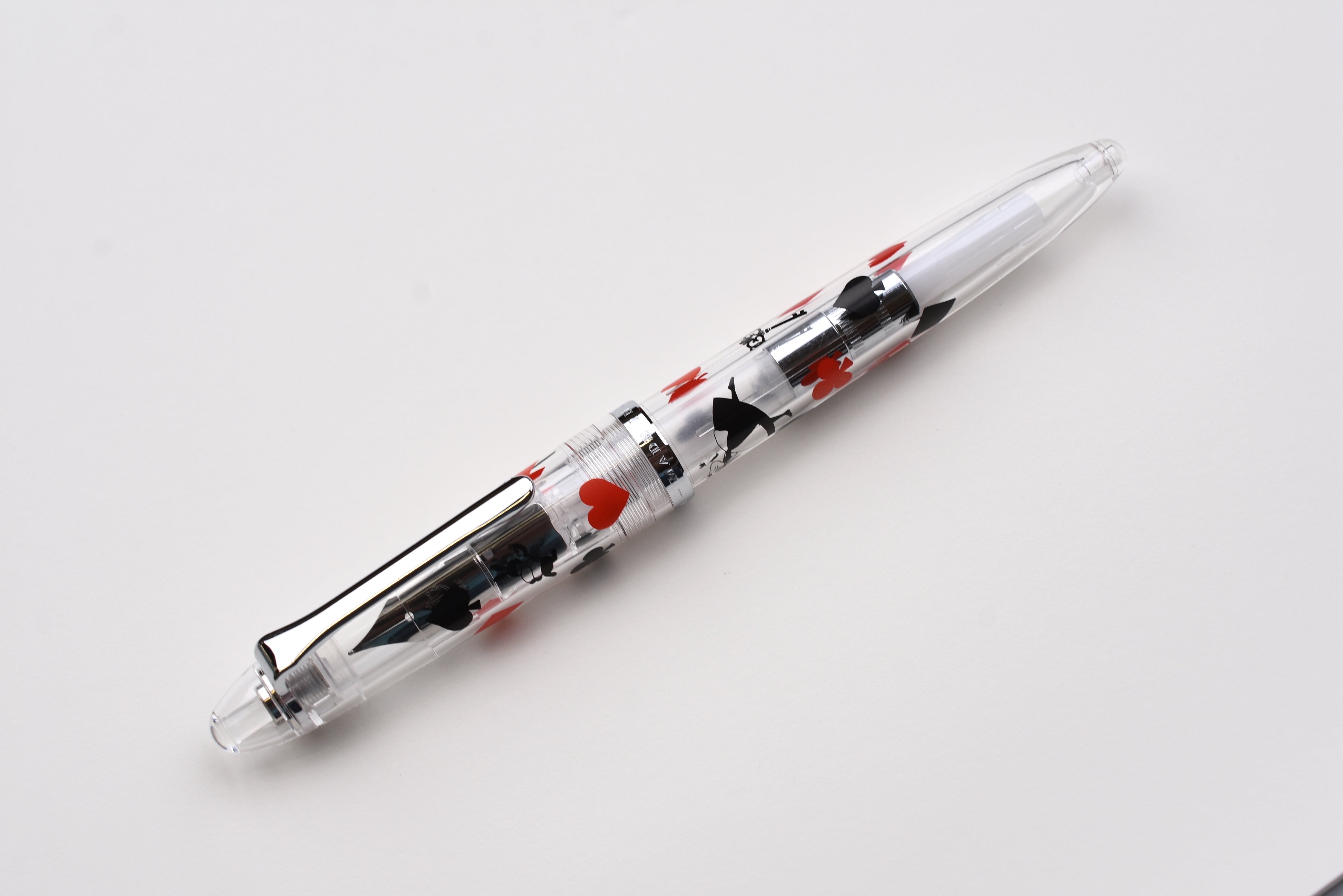 BUNGUBOX Original Fountain Pen - Alice in Wonderland - Black & Red