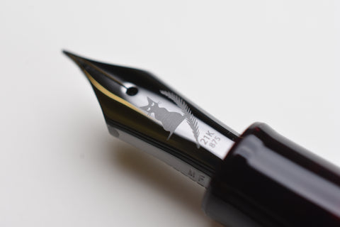 BUNGUBOX Original Fountain Pen - The Witch 2022